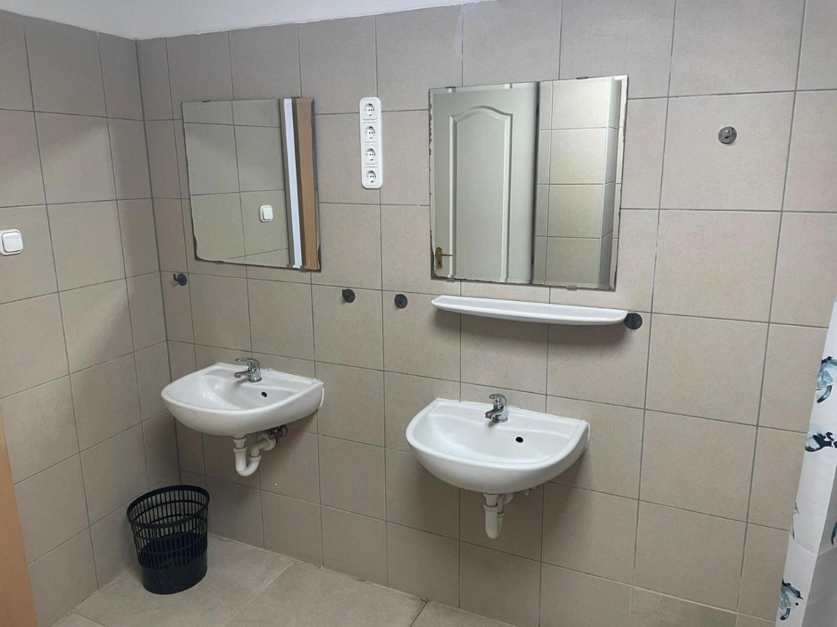 Viola Hostel Βουδαπέστη Εξωτερικό φωτογραφία
