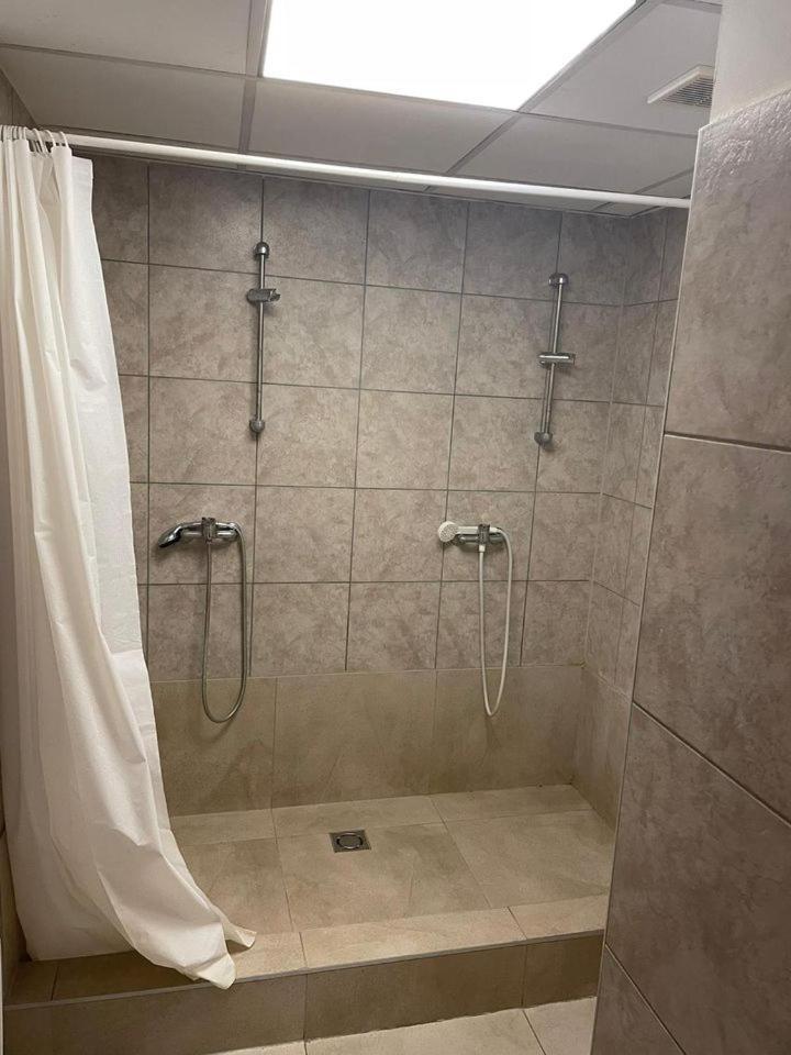 Viola Hostel Βουδαπέστη Εξωτερικό φωτογραφία